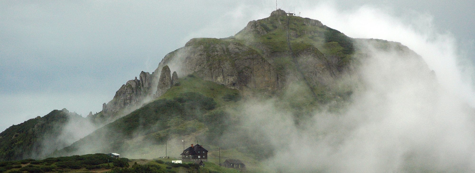 CLUBUL ECO-TURISTIC "DR. GHEORGHE IACOMI"